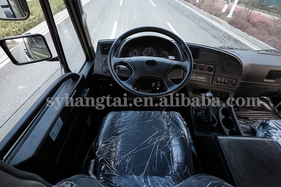 Van de de Vrachtwagen4x4 AWD Aandrijving van de personeelsdrager 4x4 Off Road Voorzijde 6 Cilindermotor 190hp