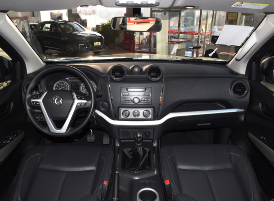 Twee Wielaandrijving 4 Bestelwagen 5 Zetels1.8l Benzine Turbomax speed 160km/h van Deursuv