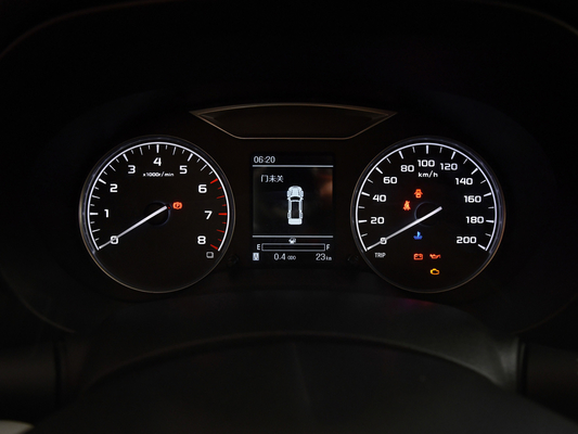 Twee Wielaandrijving 4 Bestelwagen 5 Zetels1.8l Benzine Turbomax speed 160km/h van Deursuv
