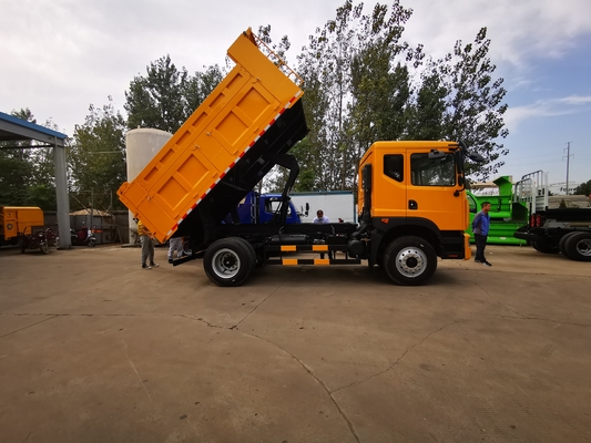Vrachtwagen van de Dongfeng de Zware Stortplaats 4x2 Kleine Tipper Truck GVW 17,5 Ton 136HP