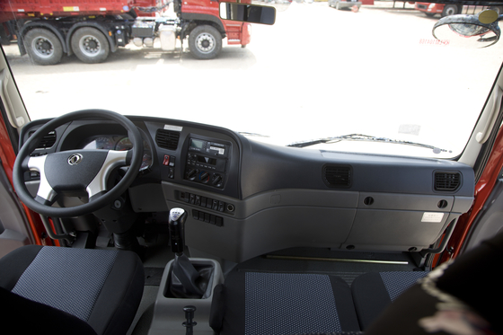 Wielbasis 3650mm Zware Stortplaatsvrachtwagen 4 Cilinders GVW 18 Ton Tipper Truck