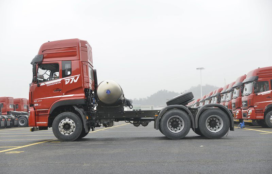 Tractiemassa 40 Ton van de de Vrachtwagens6x4 Tractor van het LNGvervoer Hoge de Verplaatsingsmotor