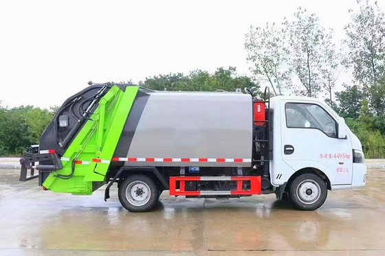 Van de de Hygiënevrachtwagen van het huisvuilvervoer Gemeentelijke Emissie 6 van Dongfeng 70kw 95hp Euro
