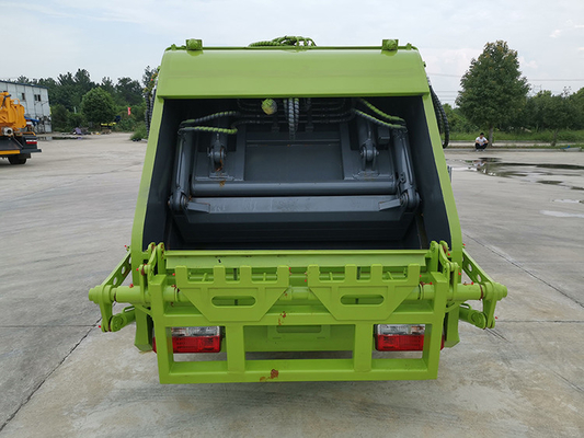 Van de de Hygiënevrachtwagen van het huisvuilvervoer Gemeentelijke Emissie 6 van Dongfeng 70kw 95hp Euro