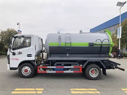 Kleine DONGFENG-de Tankdieselmotor 4,7 Cbm van de Riolerings Vacuümtanker 6MT