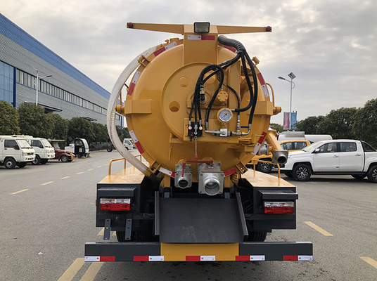 Van de de Riolerings Gemeentelijke Hygiëne van de Dongfengzuiging Vrachtwagen 9,5 Cbm 4 Ton Payload