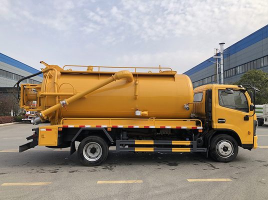 Van de de Riolerings Gemeentelijke Hygiëne van de Dongfengzuiging Vrachtwagen 9,5 Cbm 4 Ton Payload