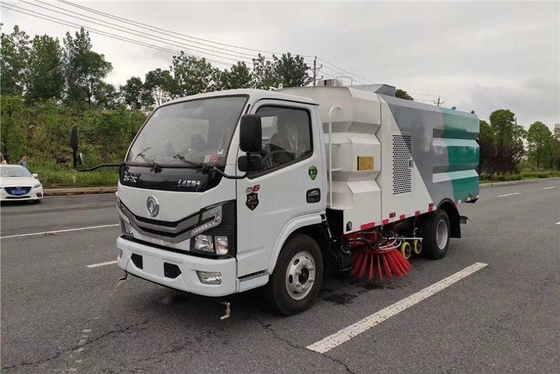 Diesel Gemeentelijke Hygiënevrachtwagen 4x2 130 HP-Wielbasis 3300mm de Vrachtwagen van de Straatveger