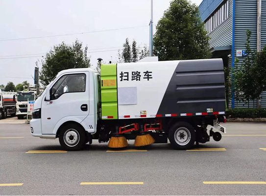 4x2 van de de Vrachtwagenbenzine van de wiel de Gemeentelijke Hygiëne Macht 113hp Mini Road Sweeper