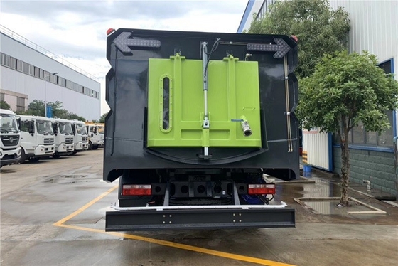 Schoonmakend de Vrachtwagendieselmotor 4x2 8m 200 HP van de Veger Gemeentelijke Hygiëne