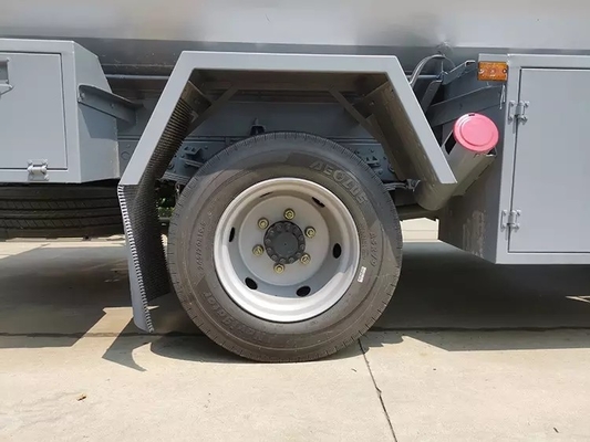 170 HP het Vervoersvrachtwagen 8,5 CBM Wielbasis 3800mm van de Dieselmotorolie