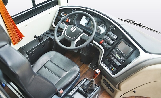 12m Regelmatige van de Diesel Transmissie 12,3 Cbm Max Luggage Volume van Bus 6MT Reisbus