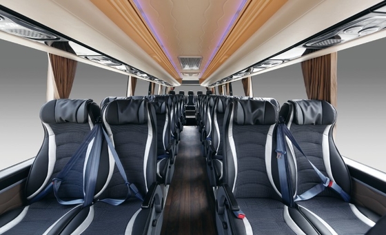37 Seater Luxebus Travel Diesel 270 Interne Hoogte 2m van HP 6MT-Transmissie